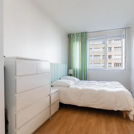 Spacious Family Flat 2bdr Close To Eiffel Tower * 巴黎