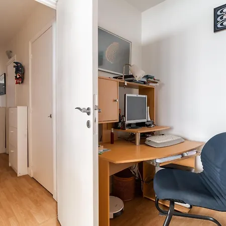 Spacious Family Flat 2bdr Close To Eiffel Tower *